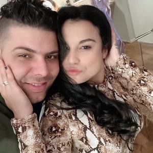 Meet your Posher, Derek